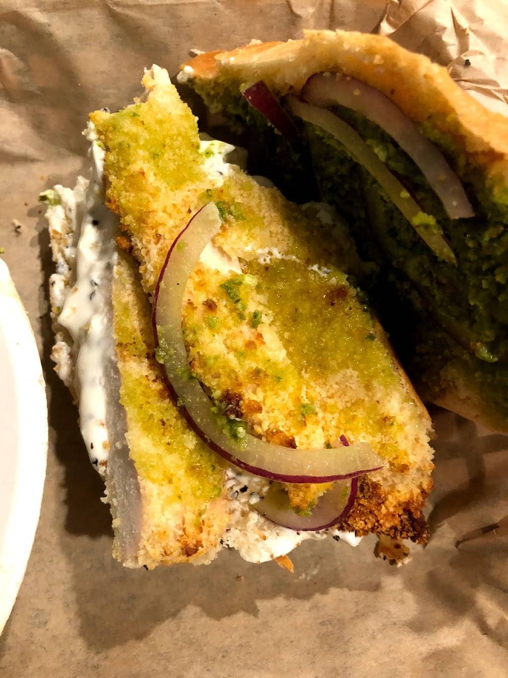 Ikes Signature Sandwiches | restaurant | 1000 Charles St, Fredericksburg, VA 22401, USA | 5403704106 OR +1 540-370-4106