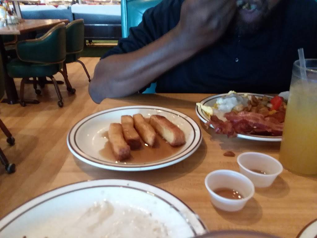 Tippers Seafood & Steak House | restaurant | 324 Delaware Ave, Put-In-Bay, OH 43456, USA | 4192858477 OR +1 419-285-8477