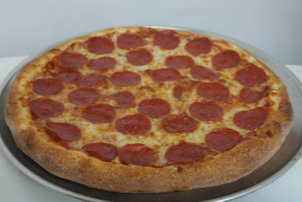 Red Devil Restaurant | restaurant | 104 S Broad St, Holly, MI 48442, USA | 2486344422 OR +1 248-634-4422