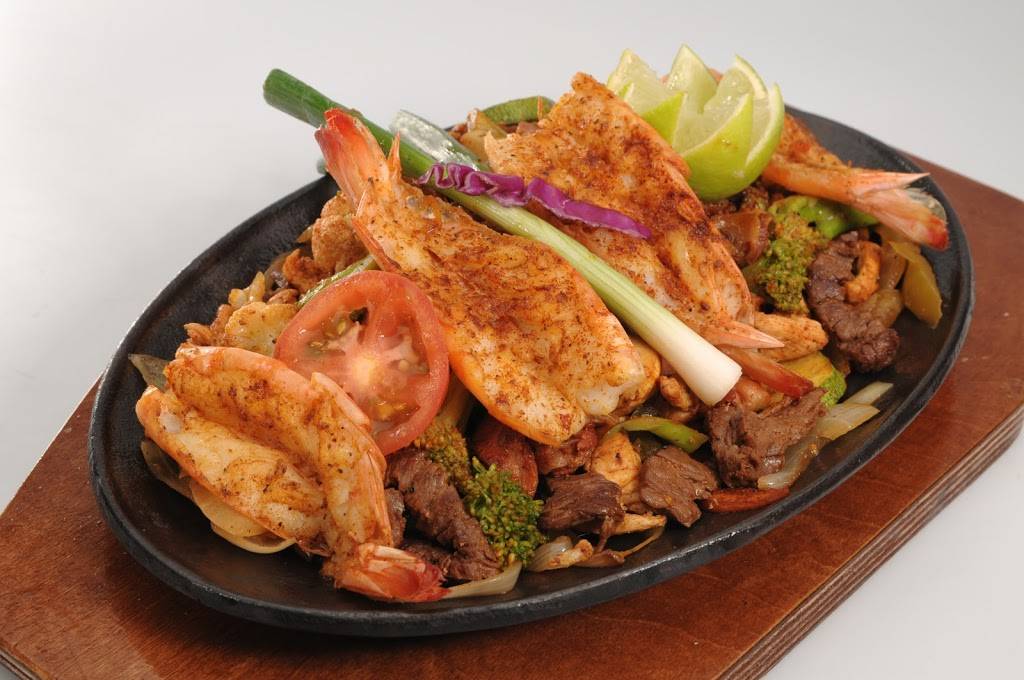 7 Leguas Mexican Grill | restaurant | 2050 11th St, Huntsville, TX 77340, USA | 9367556020 OR +1 936-755-6020