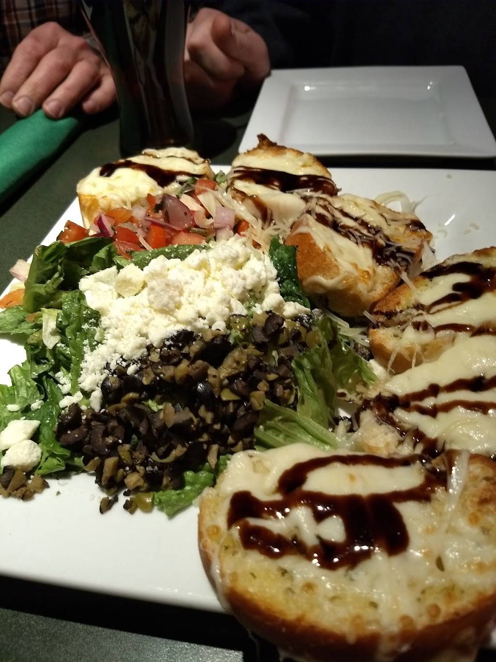 Green Mill Restaurant & Bar | restaurant | 549 S Rock Rd, Wichita, KS 67207, USA | 3166876455 OR +1 316-687-6455