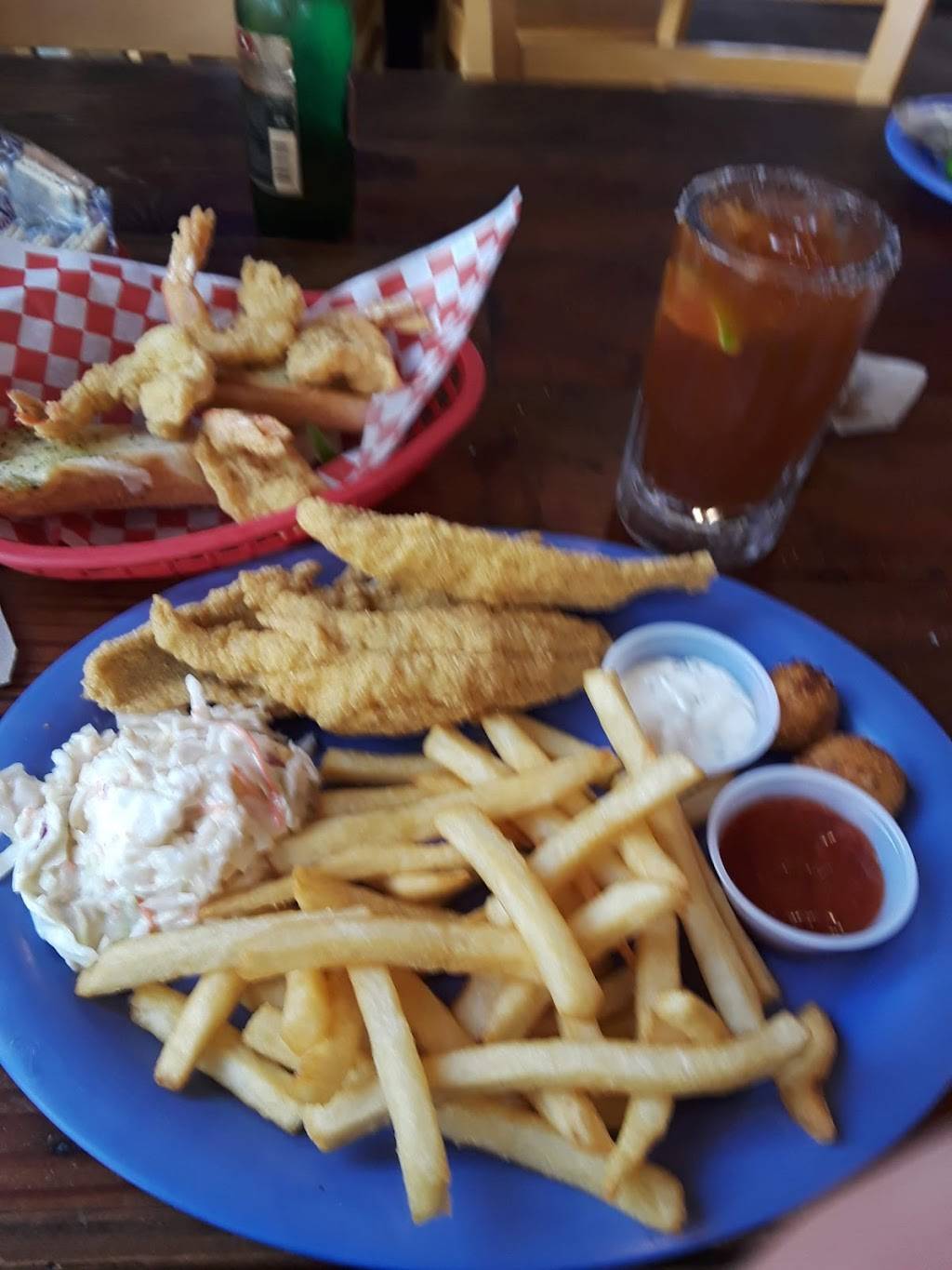 Capt. Bennys Seafood | restaurant | 5700 N Interstate 35 Frontage Rd, Austin, TX 78751, USA | 5124521417 OR +1 512-452-1417