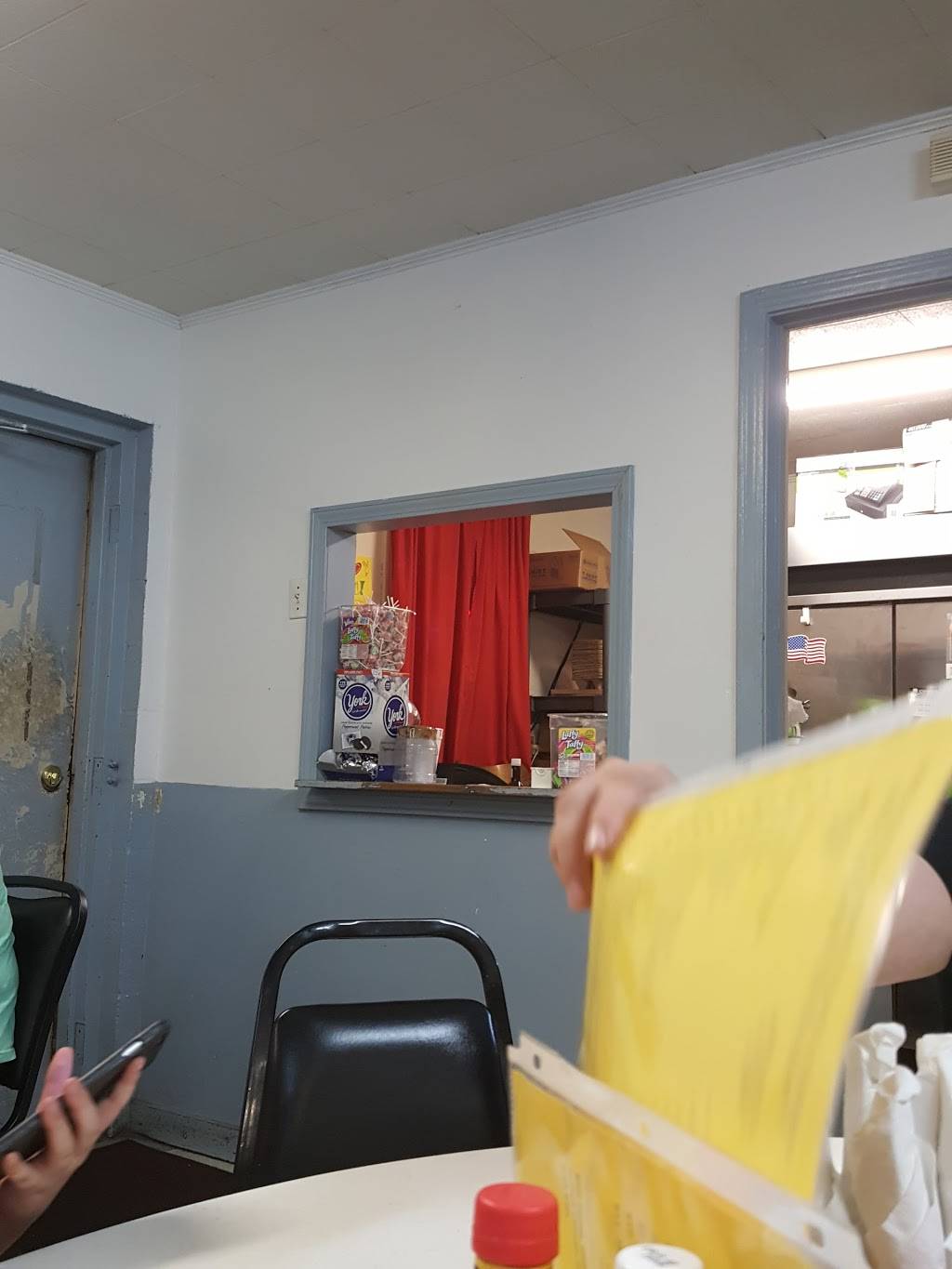 Dixie Castle II | restaurant | 3059 Bells Hwy, Jackson, TN 38305, USA | 7316641030 OR +1 731-664-1030