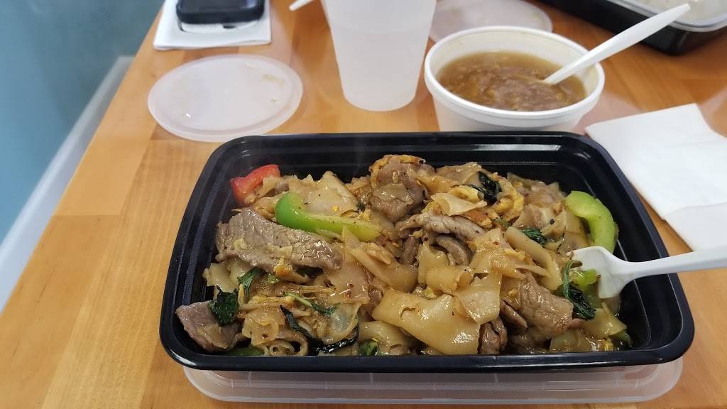 Kit Chen Thai | restaurant | 26639 Hoover Rd, Warren, MI 48089, USA | 5863541591 OR +1 586-354-1591