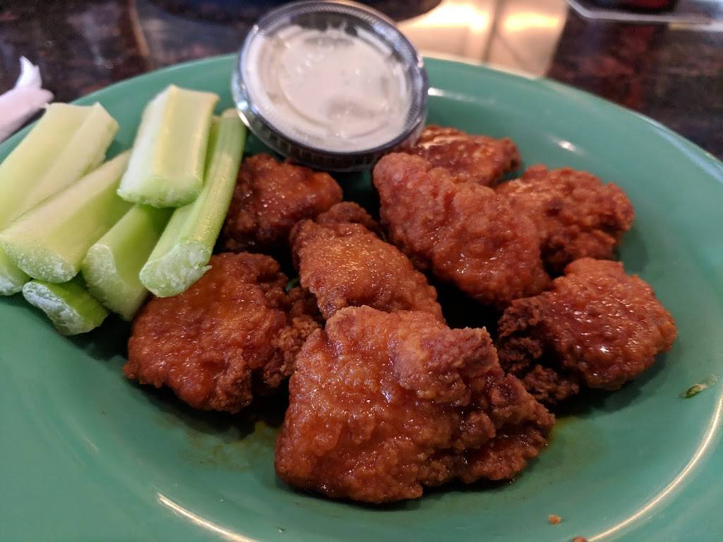 LandLubbers Raw Bar & Grill | restaurant | 1851 N Pine Island Rd, Plantation, FL 33322, USA | 9544732884 OR +1 954-473-2884