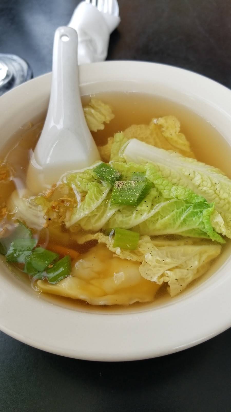 Sopah Thai Kitchen | restaurant | 11 Cedar Swamp Rd, Glen Cove, NY 11542, USA | 5169453688 OR +1 516-945-3688