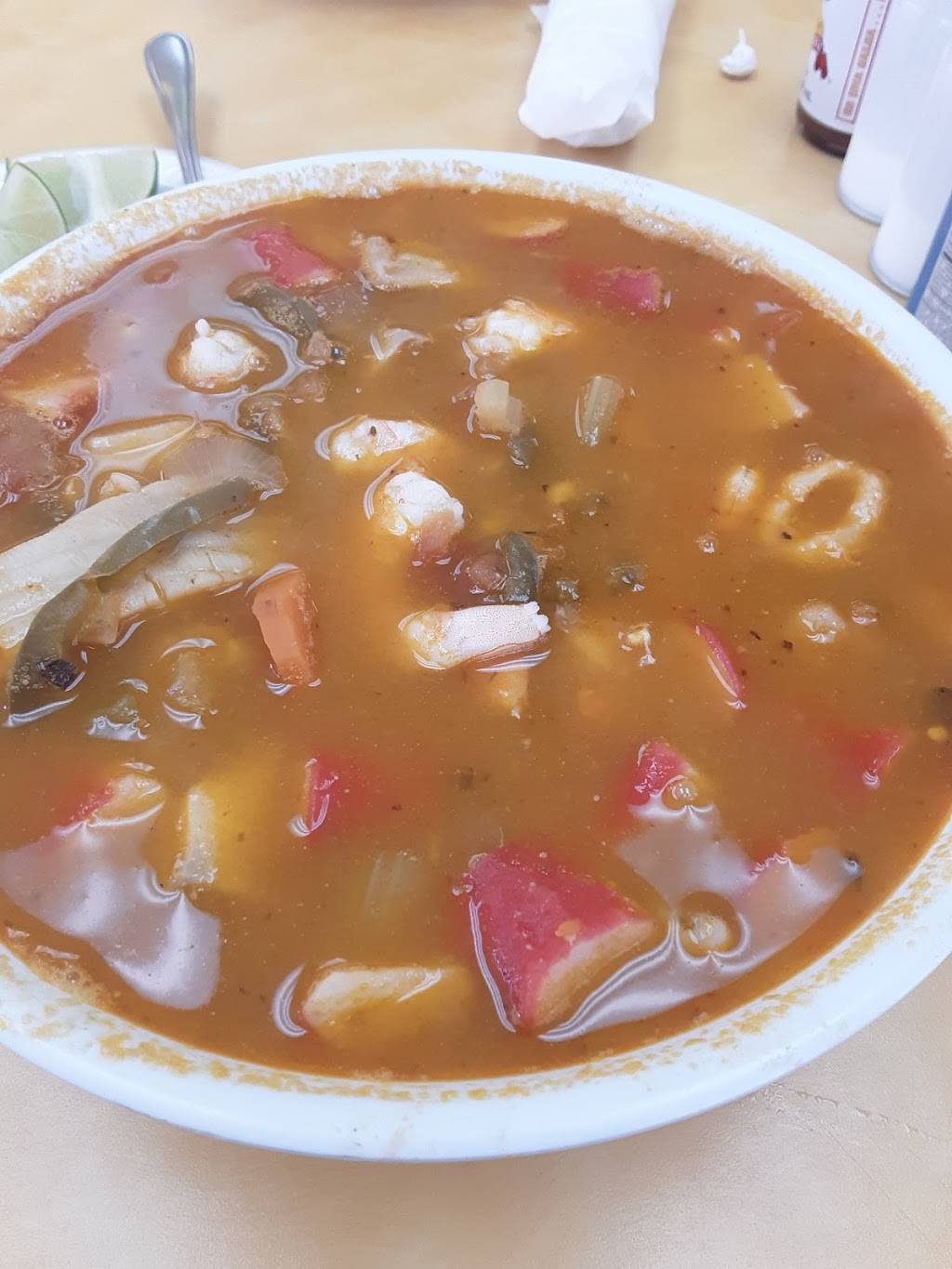 Los Gallitos | restaurant | 2401 W 10th St, Greeley, CO 80634, USA | 9703535860 OR +1 970-353-5860