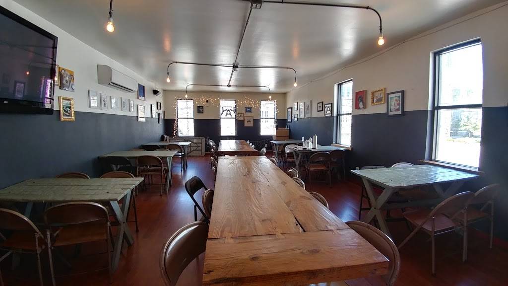 Blue Pit BBQ & Whiskey Bar | restaurant | 1601 Union Ave, Baltimore, MD 21211, USA | 4439485590 OR +1 443-948-5590