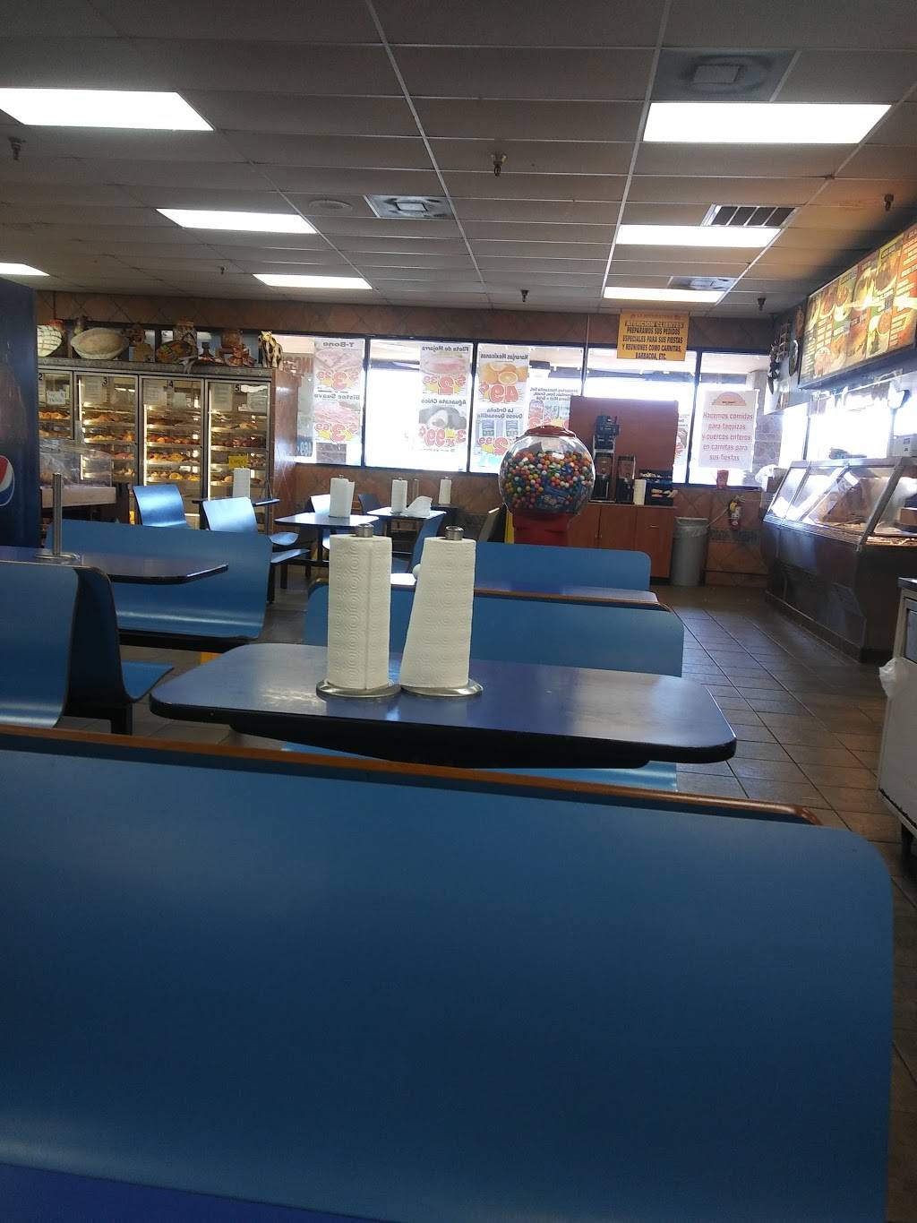 La Michoacana Meat Market | bakery | 833 N Westmoreland Rd, Dallas, TX 75211, USA | 2143397800 OR +1 214-339-7800