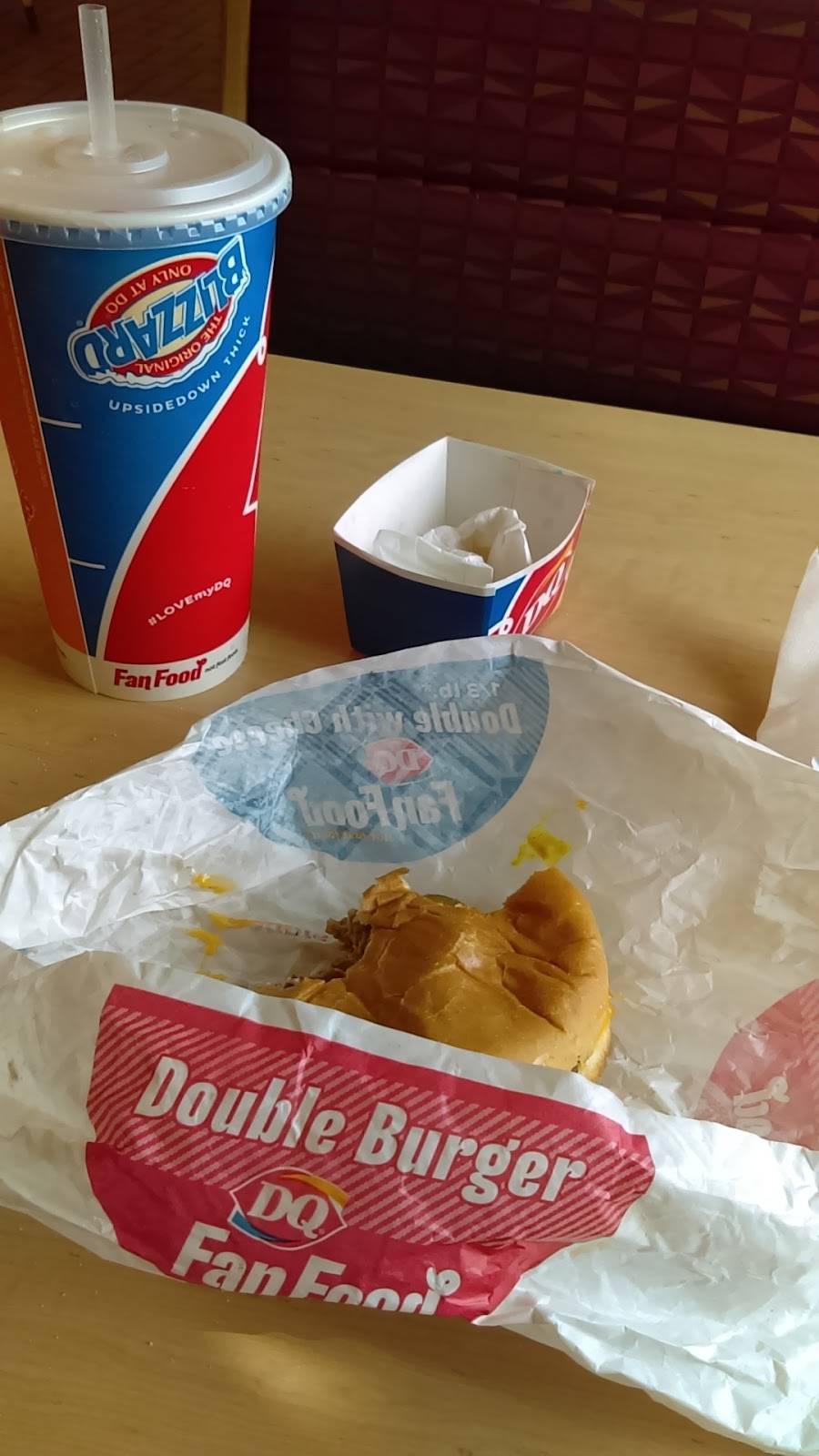 Dairy Queen Grill & Chill | restaurant | 2208 Goldsmith Ln, Louisville, KY 40218, USA | 5024514052 OR +1 502-451-4052