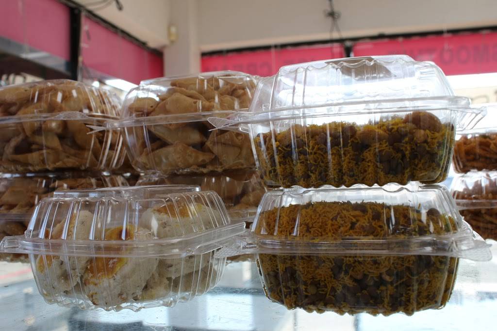 Dilpasand Mithai & Snacks | restaurant | 14621 Beechnut St, Houston, TX 77083, USA | 2815615555 OR +1 281-561-5555