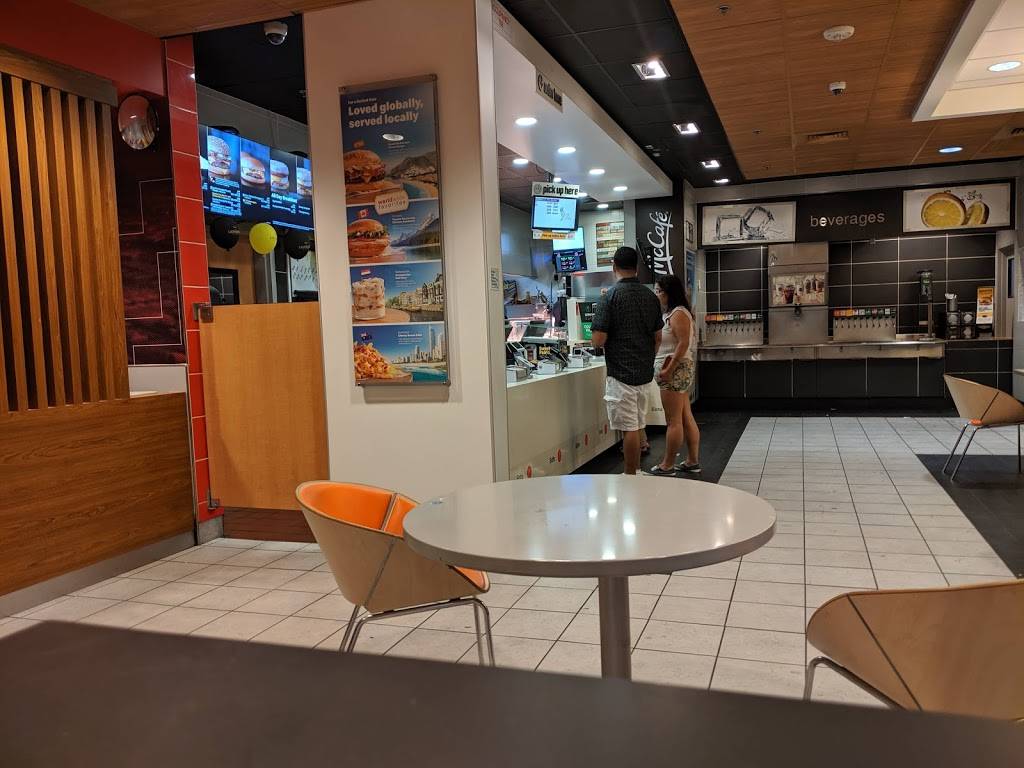 McDonalds | cafe | 3999 S Las Vegas Blvd, Las Vegas, NV 89119, USA | 7027393423 OR +1 702-739-3423