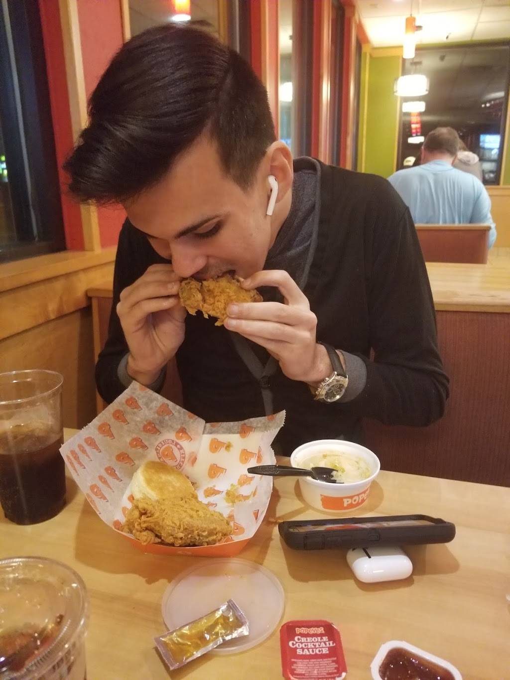 Popeyes Louisiana Kitchen | restaurant | 201 W Alexander St, Plant City, FL 33563, USA | 8137520503 OR +1 813-752-0503