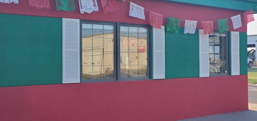 Mexican Burrito | restaurant | 1710 S West St, Wichita, KS 67213, USA | 3162608392 OR +1 316-260-8392