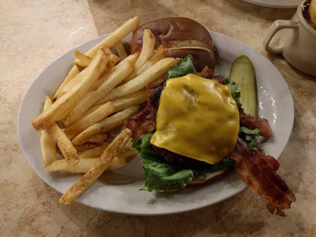 Hosss | restaurant | 1198 Wayne Ave, Indiana, PA 15701, USA | 7243495750 OR +1 724-349-5750