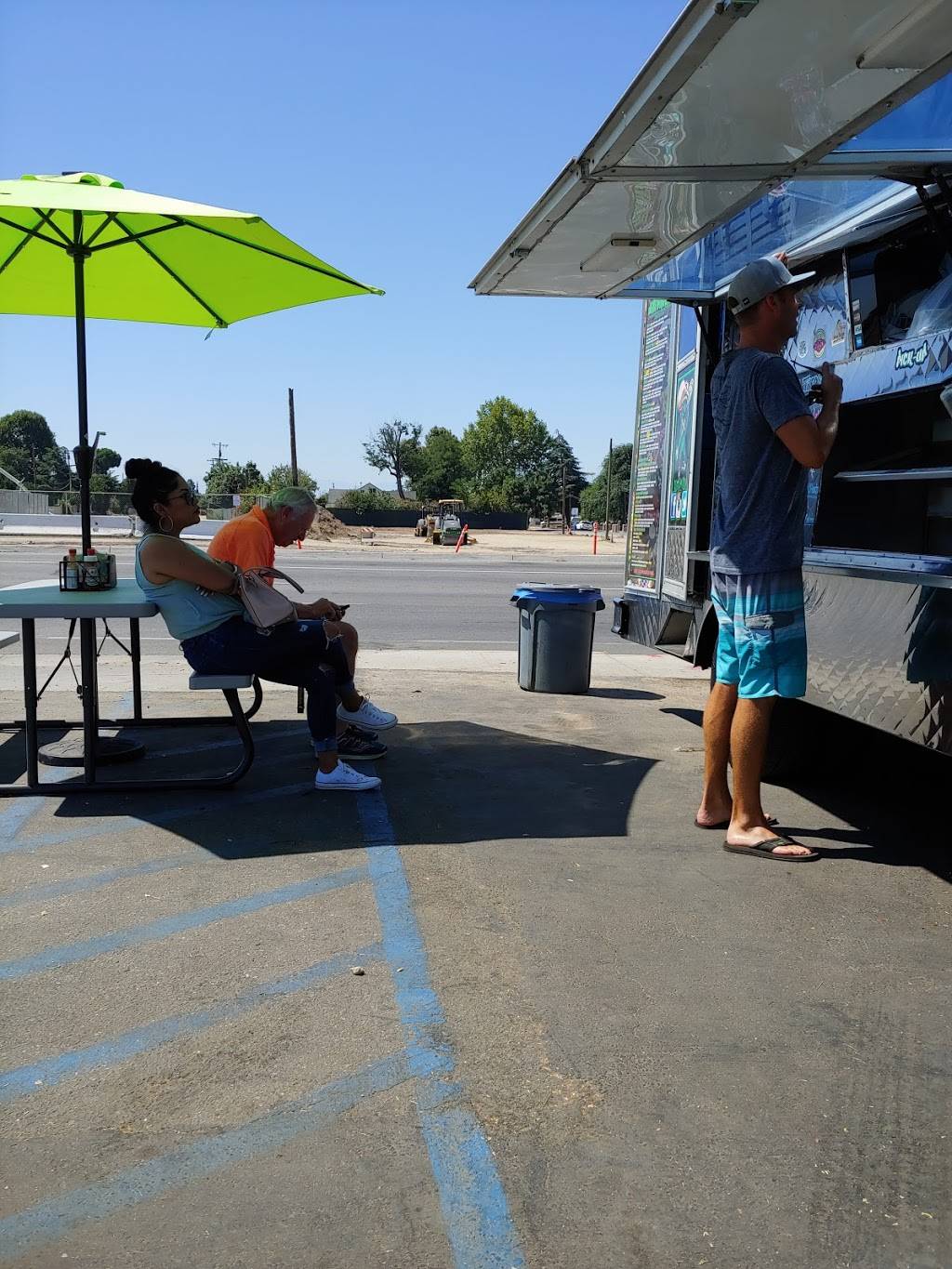 Vatos Tacos | restaurant | 3808 Stockdale Hwy, Bakersfield, CA 93309, USA | 6612409538 OR +1 661-240-9538