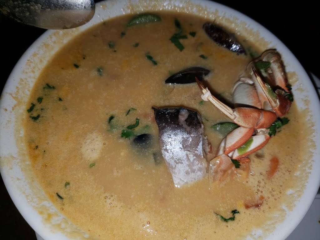 El Chaparrastique Grill | restaurant | 6211 Eastern Ave, Bell Gardens, CA 90201, USA | 3237495522 OR +1 323-749-5522