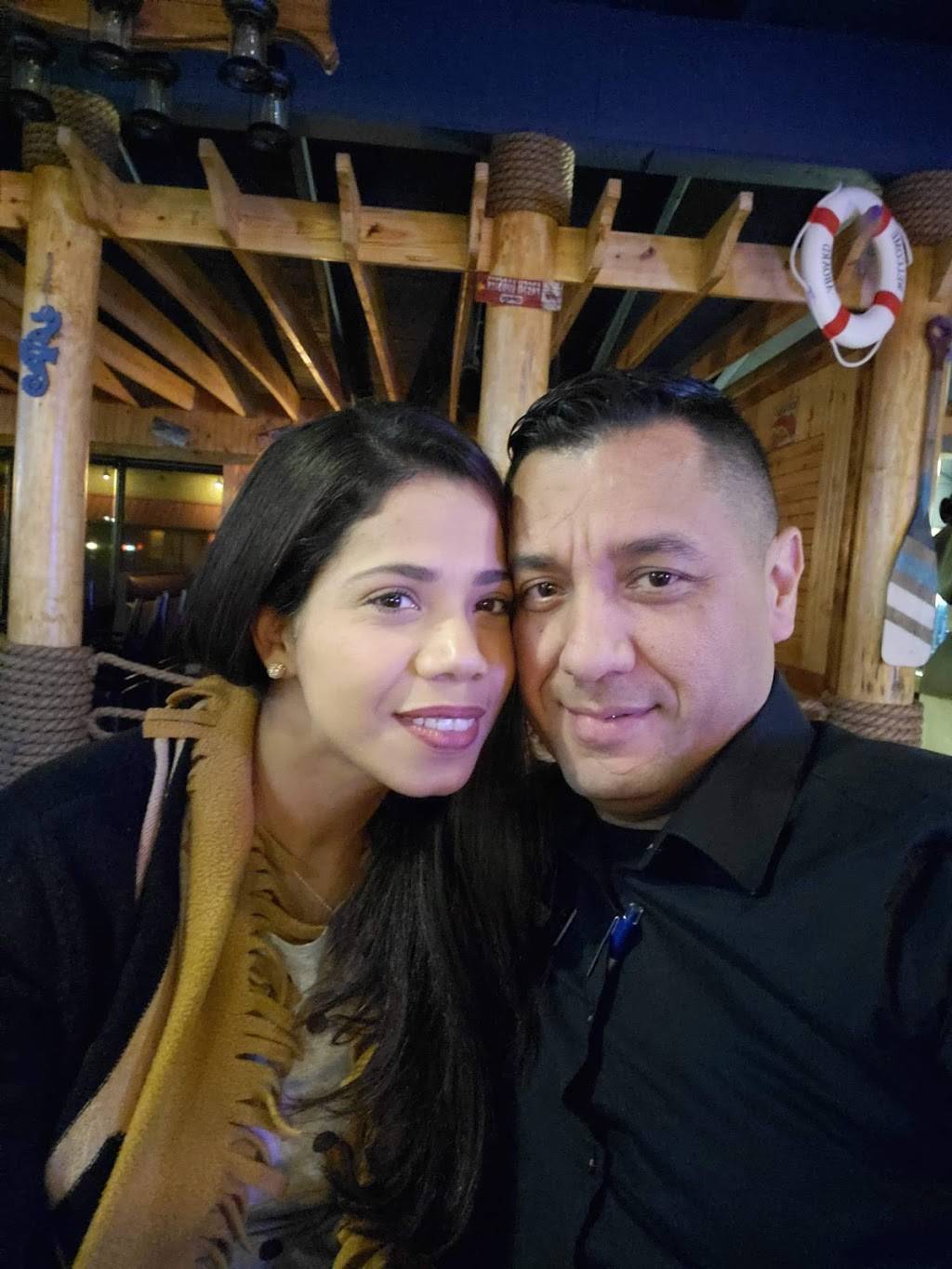 Red Hook Cajun Seafood & Bar | restaurant | 3295 Poplar Ave Suite 101, Memphis, TN 38111, USA | 9015297356 OR +1 901-529-7356