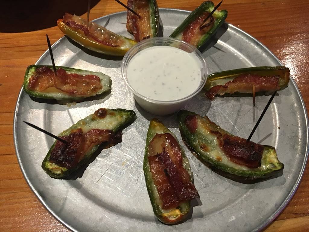 Jos Famous Pizza | restaurant | 900 S Kelly Ave, Edmond, OK 73003, USA | 4053407070 OR +1 405-340-7070