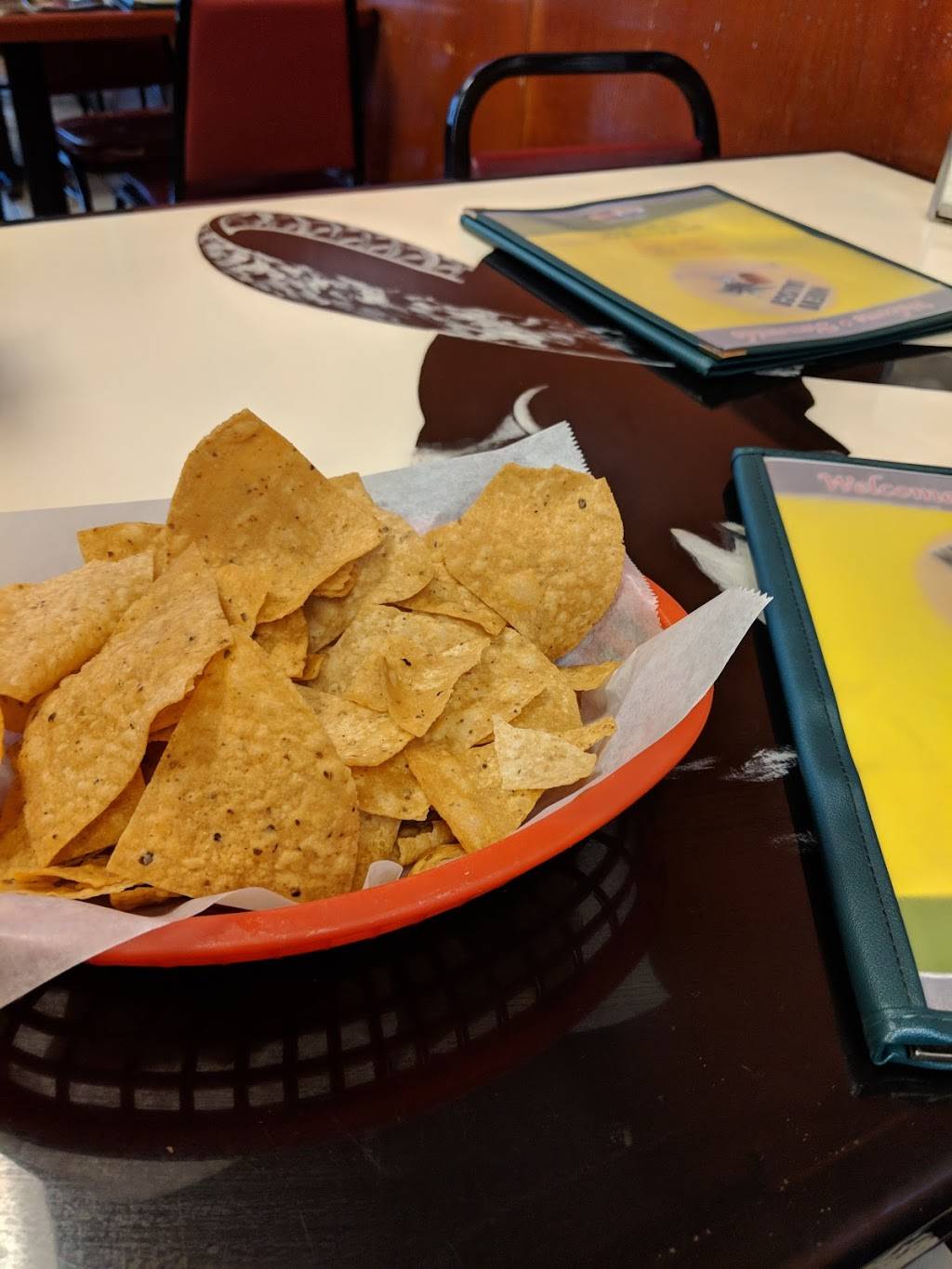 Taqueria Nuevo Jalisco | restaurant | 4011 W Armitage Ave, Chicago, IL 60639, USA | 7734860396 OR +1 773-486-0396