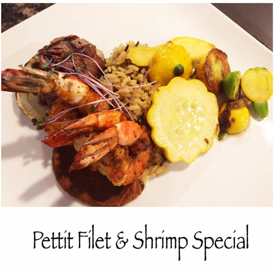 REVs Farmhouse | restaurant | 49271 Golden Oak Loop, Oakhurst, CA 93644, USA | 5596583276 OR +1 559-658-3276