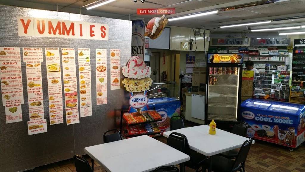 Yummies Pizza & Gyros | restaurant | 8049 FL-48, Yalaha, FL 34797, USA | 3523242102 OR +1 352-324-2102