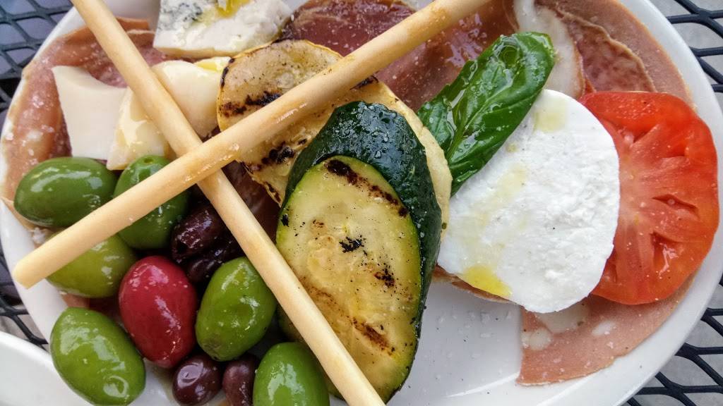 Luce Ristorante E Enoteca | restaurant | 11255 Huebner Rd #200, San Antonio, TX 78230, USA | 2105619700 OR +1 210-561-9700