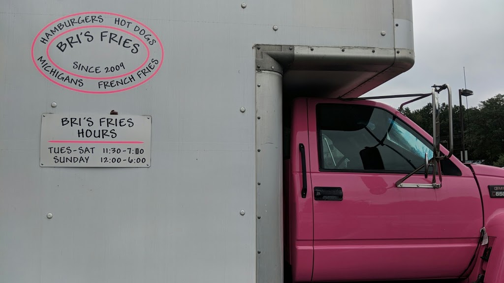 Bri’s Fries | restaurant | 181 E Lakeshore Dr, Colchester, VT 05446, USA | 8028916644 OR +1 802-891-6644