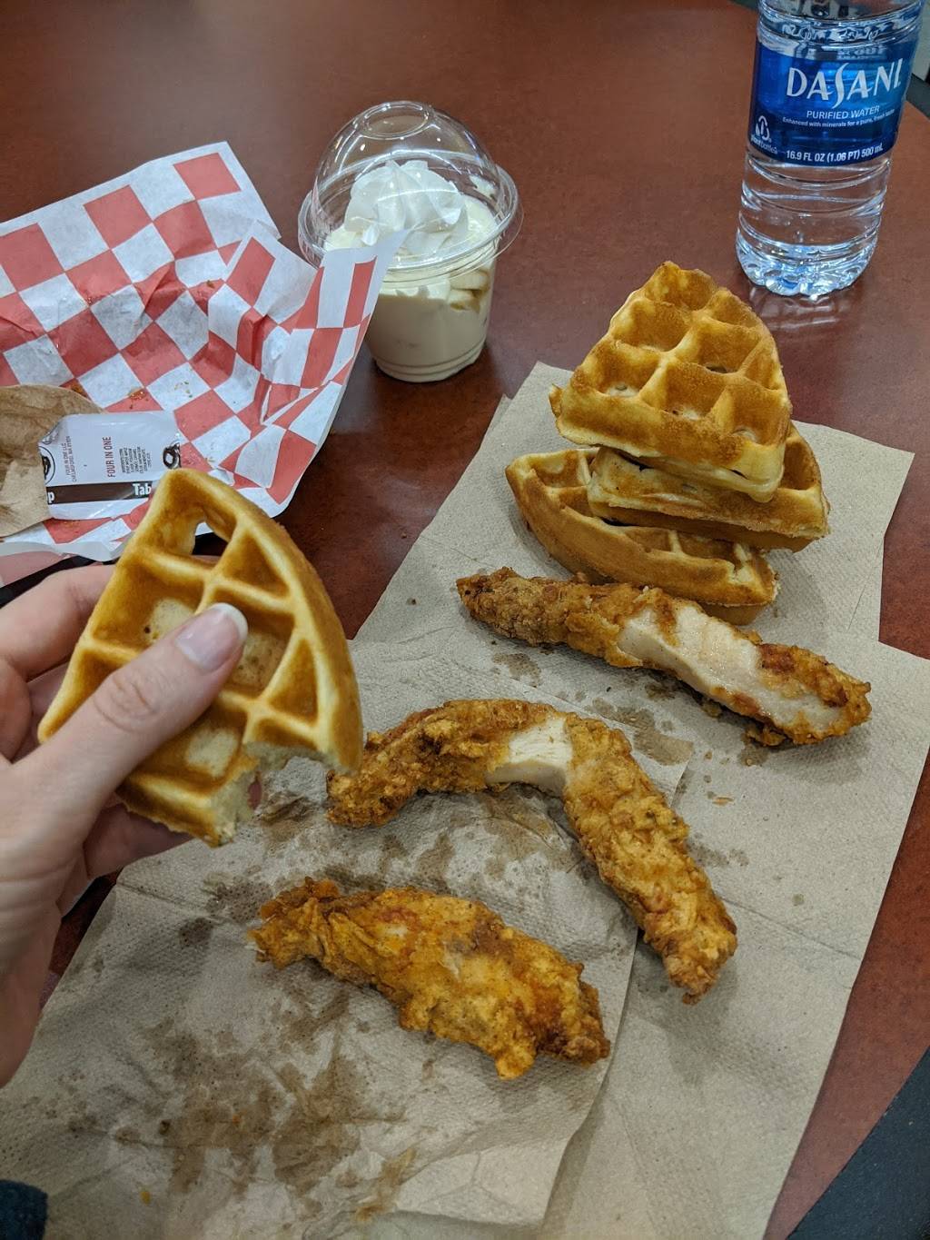 Blazin Js | restaurant | K0228, Food Court, Park City Center, Lancaster, PA 17601, USA | 7176964203 OR +1 717-696-4203