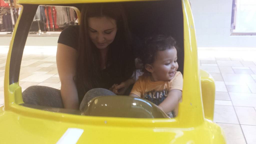 Hot Dog on a Stick | restaurant | 1600 S Azusa Ave #169G, City of Industry, CA 91748, USA | 6269651041 OR +1 626-965-1041