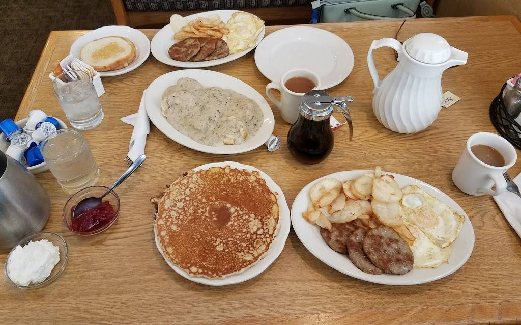 Seven Villages Restaurant | restaurant | 2213 U Ave, Williamsburg, IA 52361, USA | 3196682157 OR +1 319-668-2157