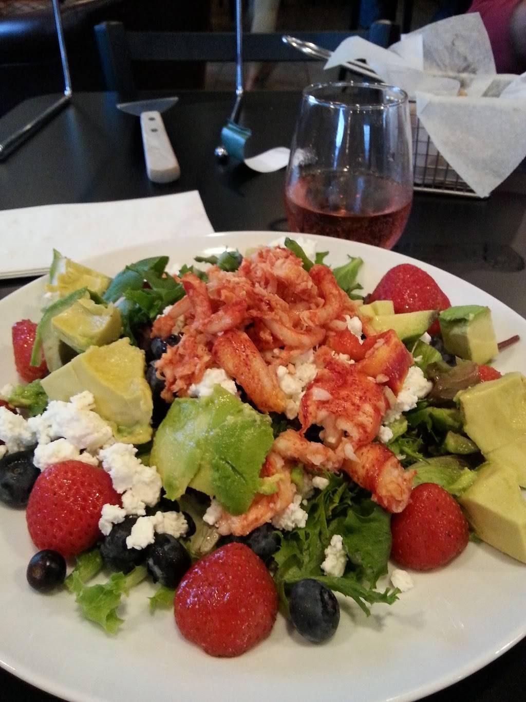 Embers Pizzeria | restaurant | 84 Lakefront Street, Lunenburg, MA 01462, USA | 9783436237 OR +1 978-343-6237