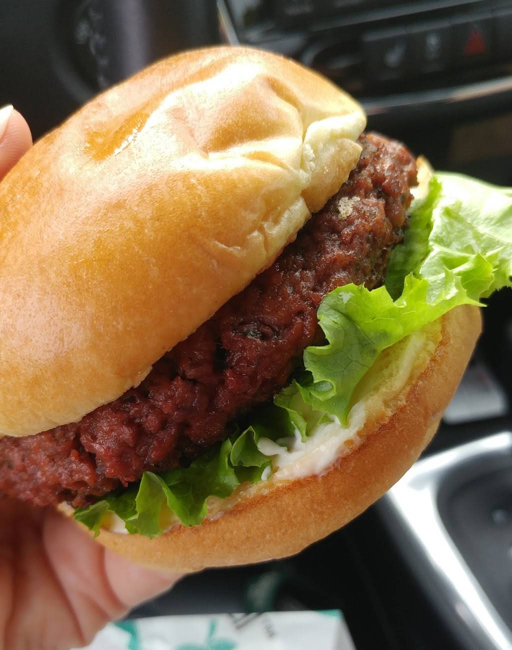 Globally Local - Drive Thru | restaurant | 1141 Highbury Ave N, London, ON N5Y 1A5, Canada | 5192008329 OR +1 519-200-8329