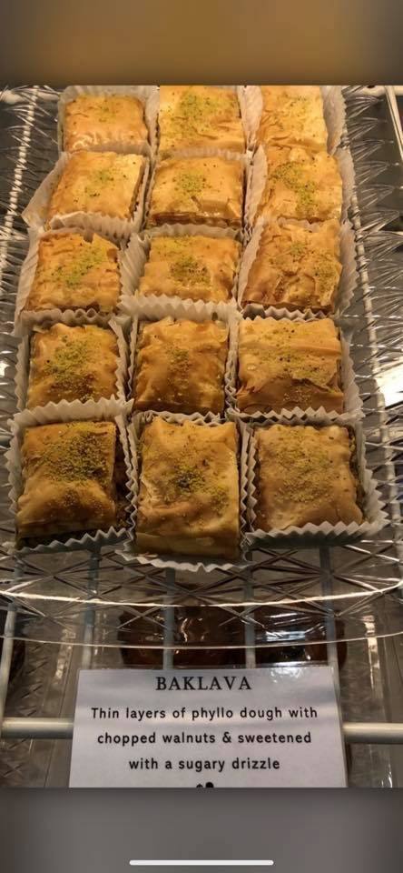 Friscos Family Deli | restaurant | 28 Leland Ave, San Francisco, CA 94134, USA | 4153477077 OR +1 415-347-7077