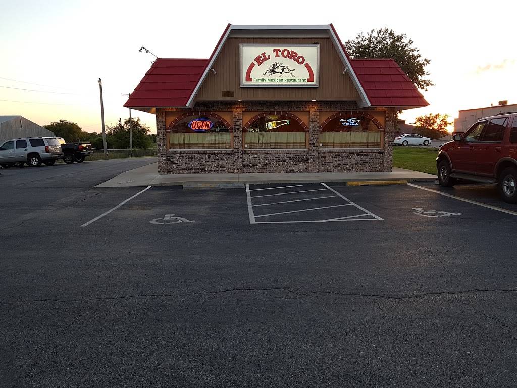 El Toro Family Mexican Restaurant | restaurant | 3100 MO-13, Higginsville, MO 64037, USA | 6605845353 OR +1 660-584-5353