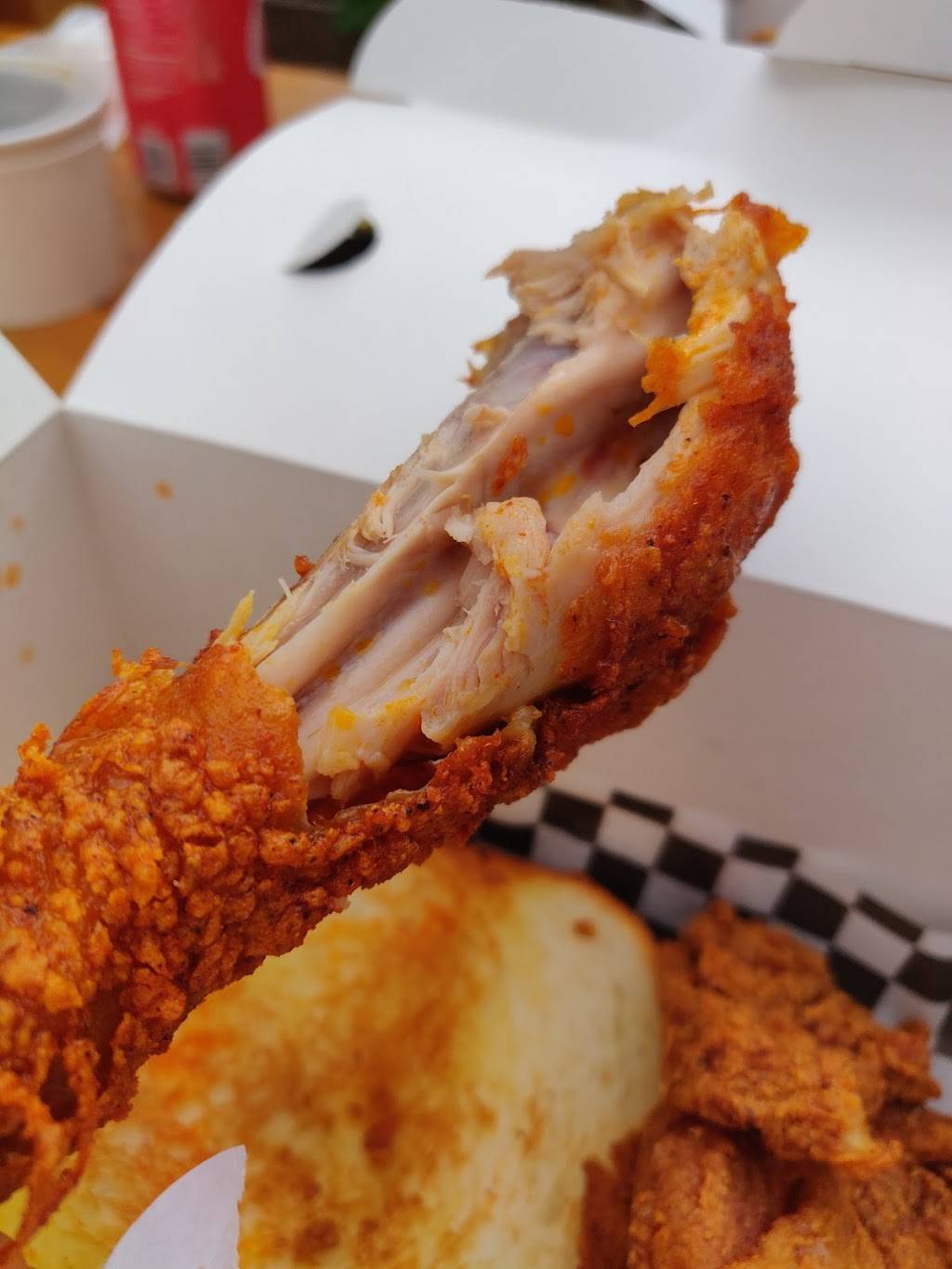 BAES Fried Chicken | restaurant | 1613 SE Bybee Blvd, Portland, OR 97202, USA | 9713526954 OR +1 971-352-6954
