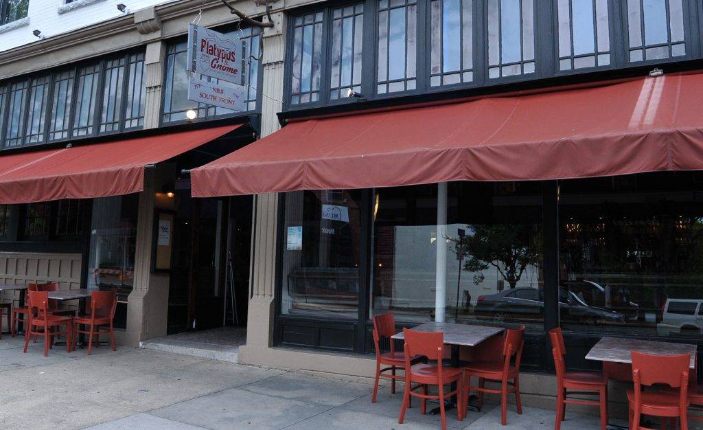 Platypus & Gnome | restaurant | 9 S Front St, Wilmington, NC 28401, USA | 9107699300 OR +1 910-769-9300