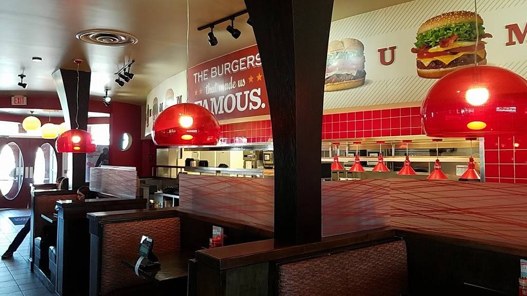 Red Robin Gourmet Burgers and Brews | restaurant | 8657 W 135th St, Overland Park, KS 66223, USA | 9132390926 OR +1 913-239-0926