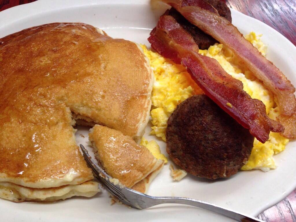 Rogelios Restaurant | cafe | 625 S L B J Dr, San Marcos, TX 78666, USA | 5123924141 OR +1 512-392-4141