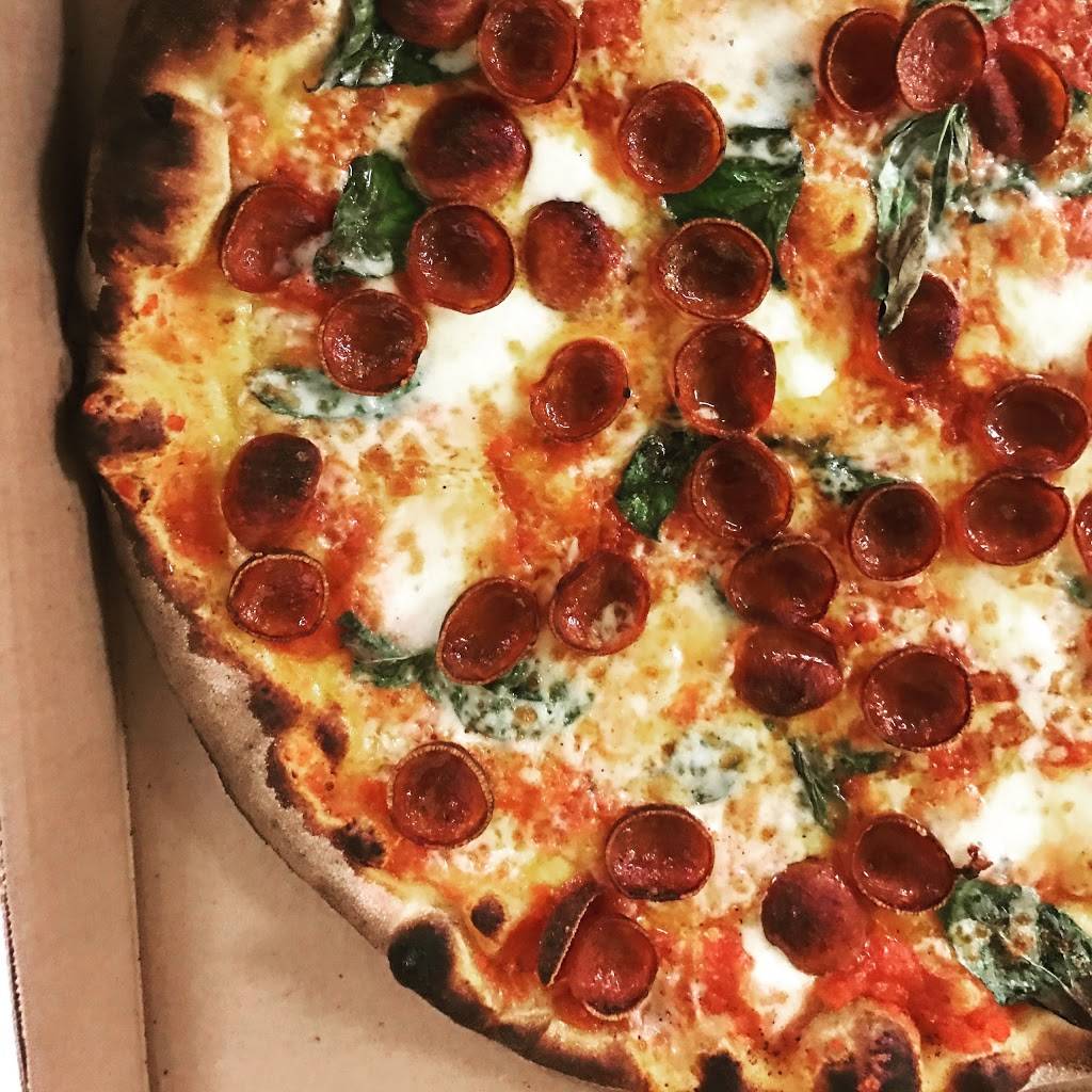 Toss & Fire Wood-Fired Pizza | meal takeaway | 315 N Main St, North Syracuse, NY 13212, USA | 3154589380 OR +1 315-458-9380