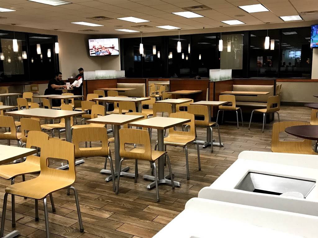 Wendys | restaurant | 1703 S Braddock Ave, Swissvale, PA 15218, USA | 4123718448 OR +1 412-371-8448