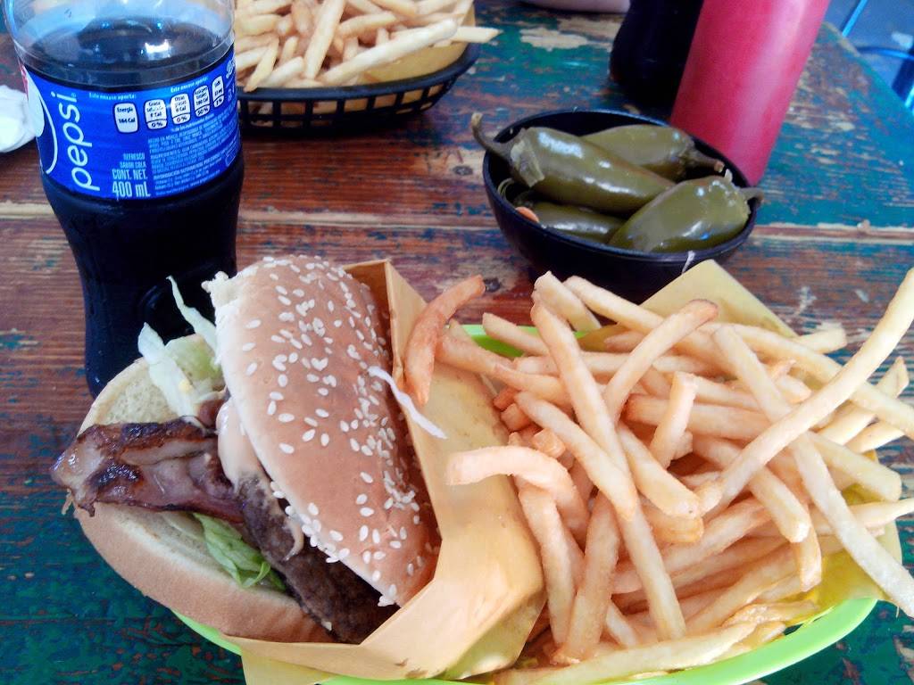 Hamburguesas Titos | restaurant | Av. Aquiles Serdan, Libertad, 22300 Tijuana, B.C., Mexico | 016646832480 OR +52 664 683 2480