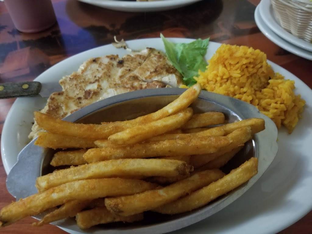 Robertos Little Havana | restaurant | 26 N Orlando Ave, Cocoa Beach, FL 32931, USA | 3217841868 OR +1 321-784-1868