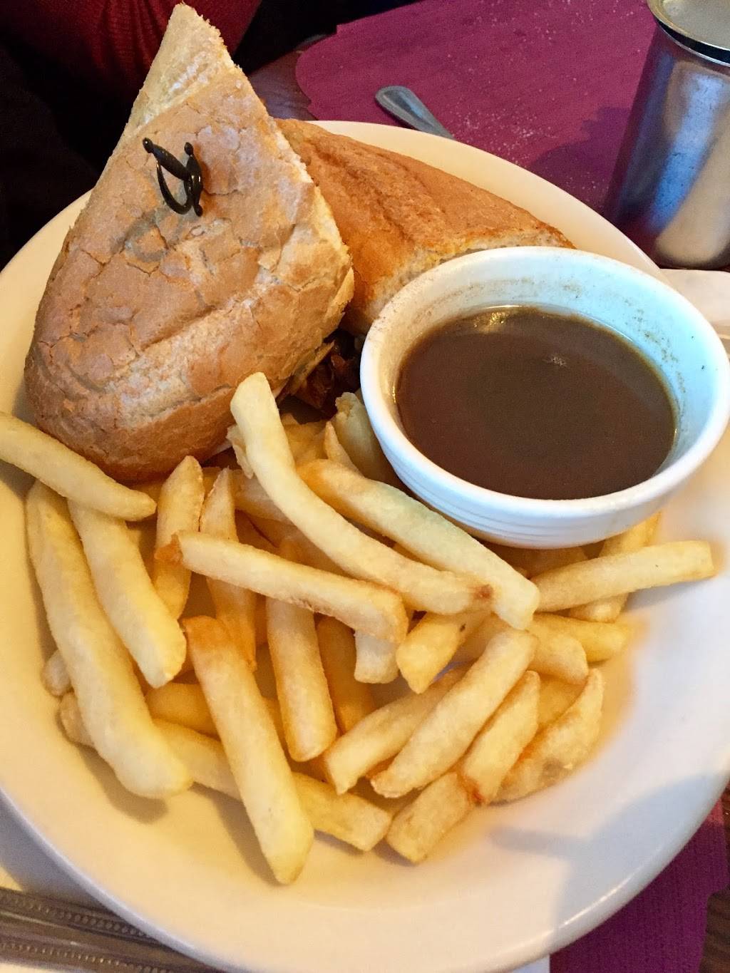 Lorenzos Italian Restaurant | restaurant | 500 W Grove St, Middleborough, MA 02346, USA | 5089473000 OR +1 508-947-3000