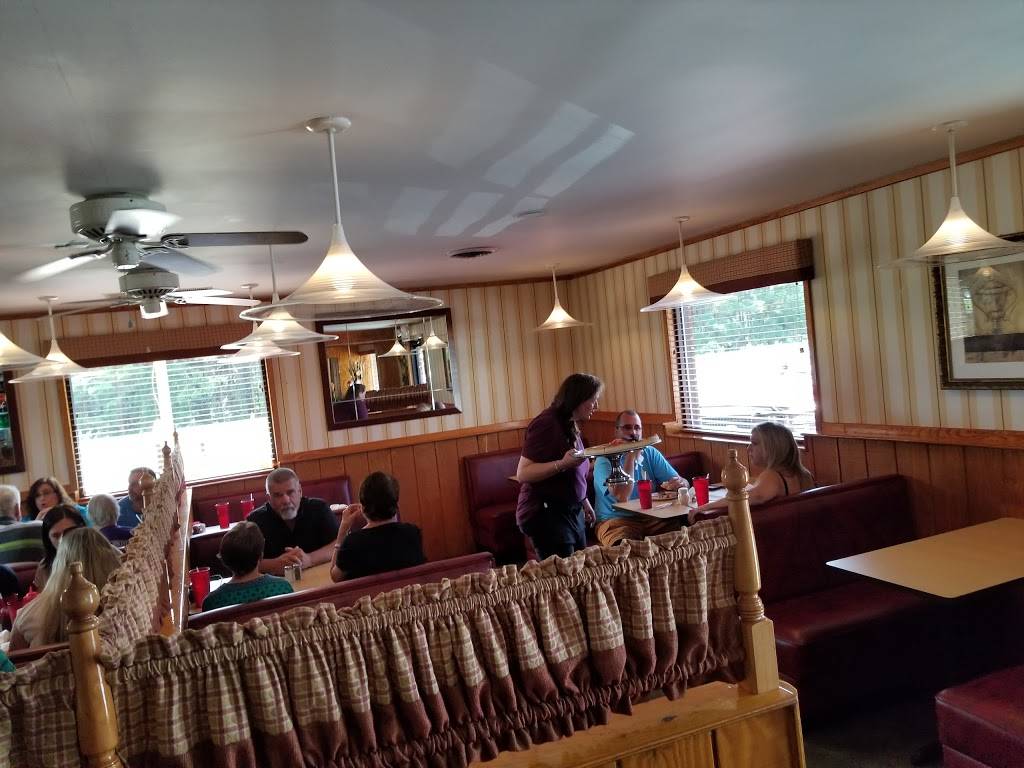 Original Leftys Pizza | restaurant | 12720 Patrick Henry Hwy, Amelia Court House, VA 23002, USA | 8045615777 OR +1 804-561-5777