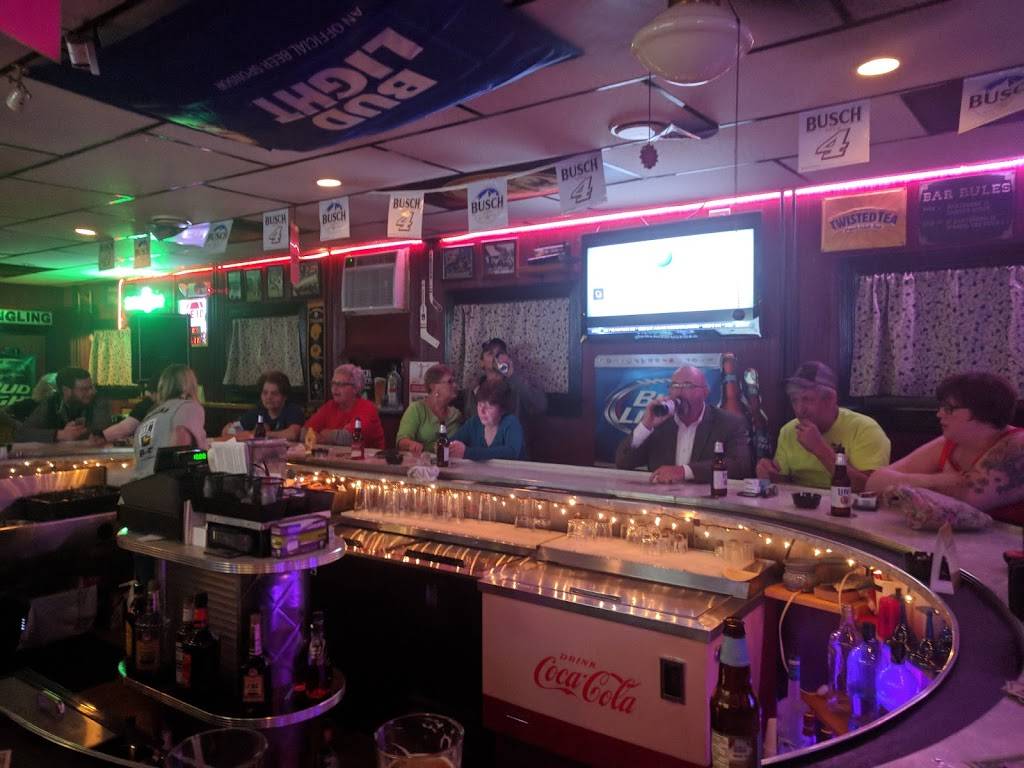 SlapJacks Bar and Grill | restaurant | 500 Pottsville St, Minersville, PA 17954, USA | 5705444500 OR +1 570-544-4500