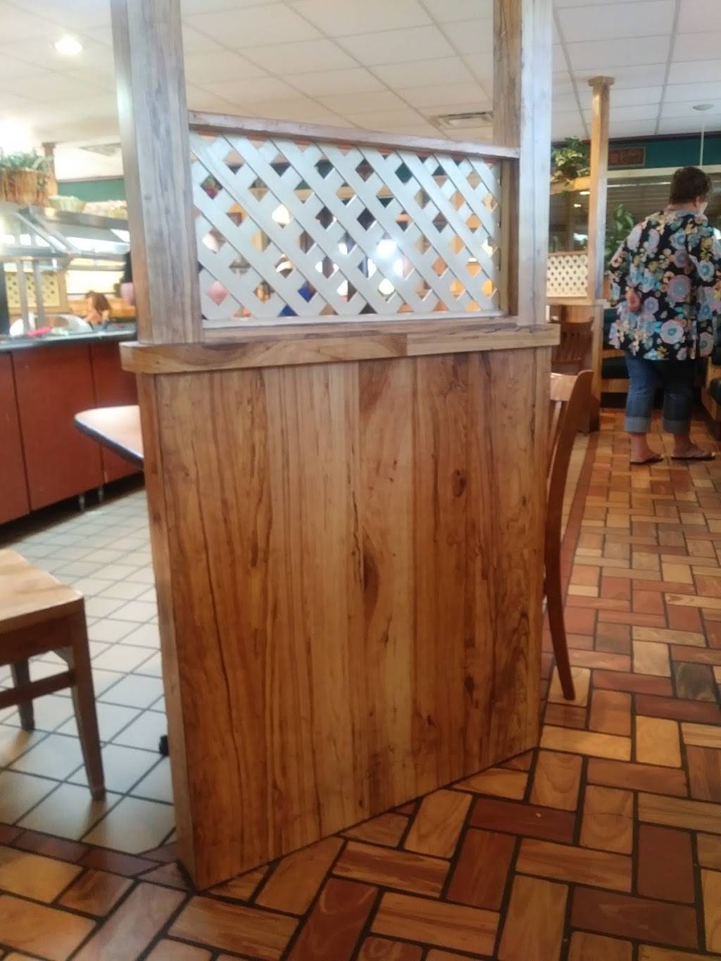 Kens Pizza | restaurant | 2105 W Main St, Prague, OK 74864, USA | 4055674944 OR +1 405-567-4944