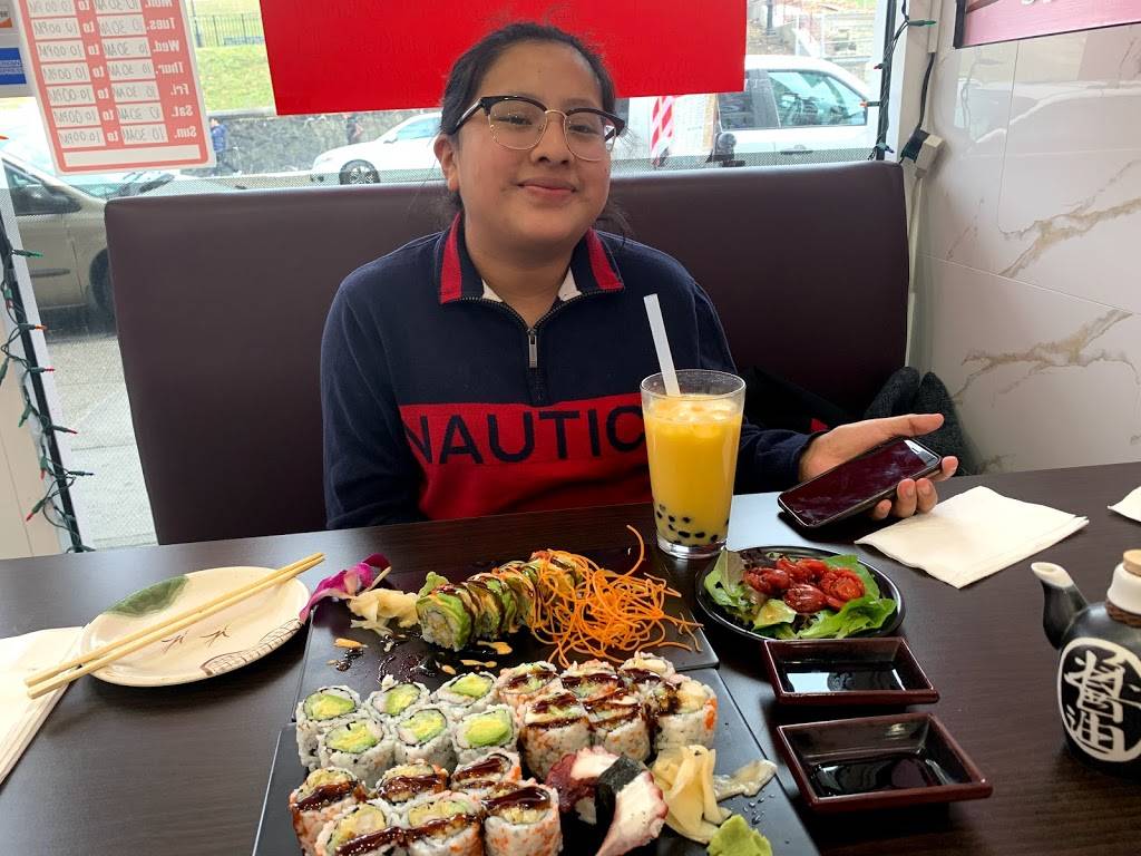 Sisters Sushi House | restaurant | 4228 5th Ave, Brooklyn, NY 11232, USA | 7186668328 OR +1 718-666-8328