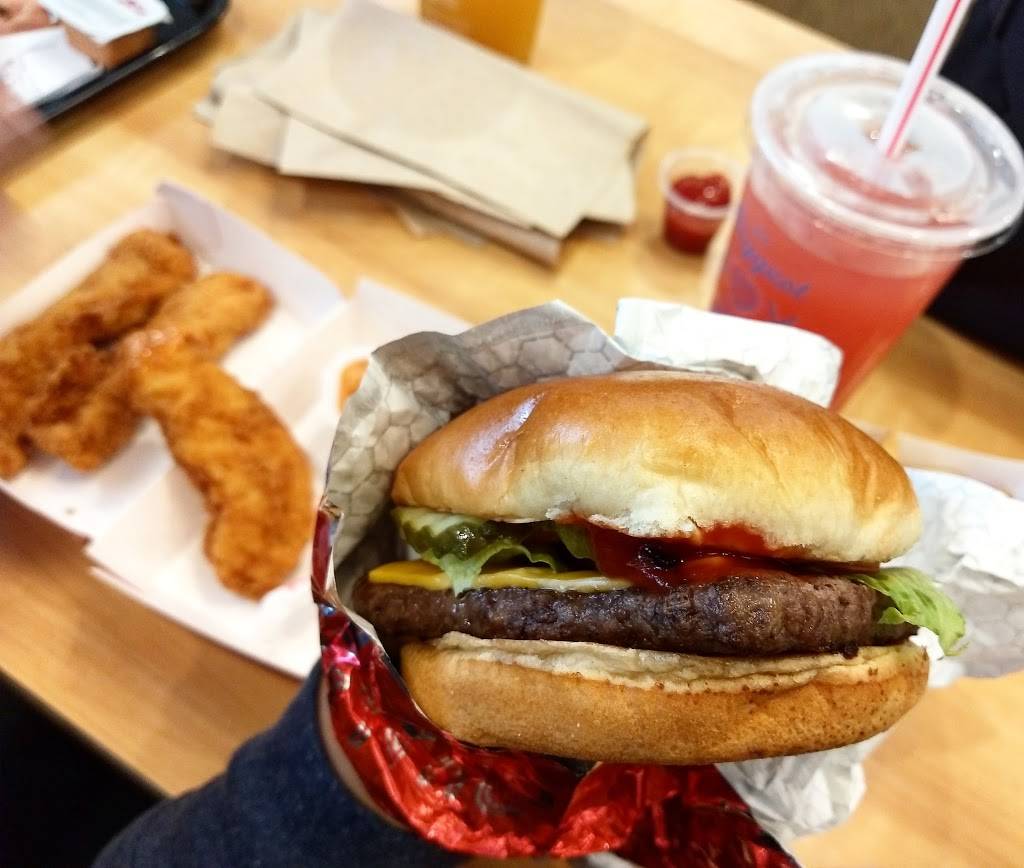 Wendys | restaurant | 460 West Putnam Avenue, Greenwich, CT 06830, USA | 2038699885 OR +1 203-869-9885