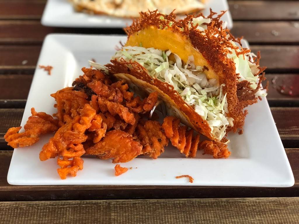 The Ugly Grouper | restaurant | 5704 Marina Dr, Holmes Beach, FL 34217, USA | 9417784402 OR +1 941-778-4402